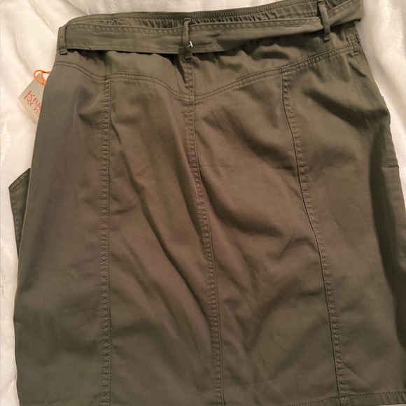 Adidas Olive Pencil Skirt for Women - Picture 6 of 6